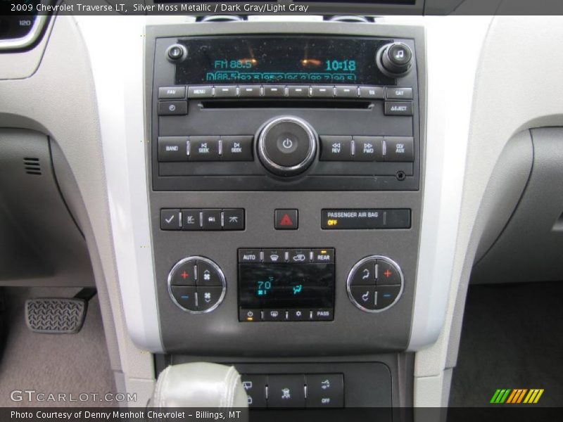 Silver Moss Metallic / Dark Gray/Light Gray 2009 Chevrolet Traverse LT