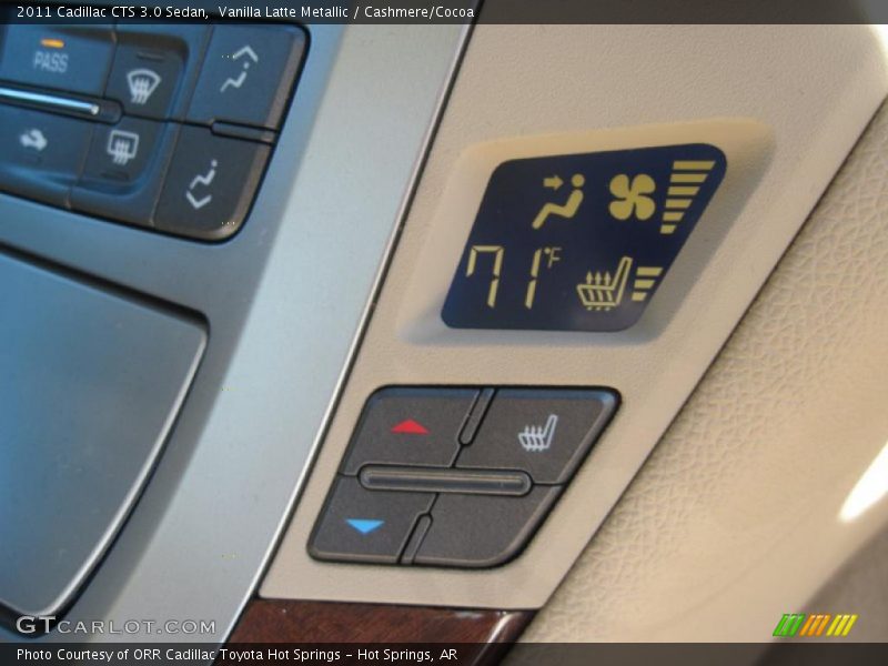 Controls of 2011 CTS 3.0 Sedan