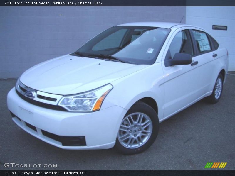 White Suede / Charcoal Black 2011 Ford Focus SE Sedan