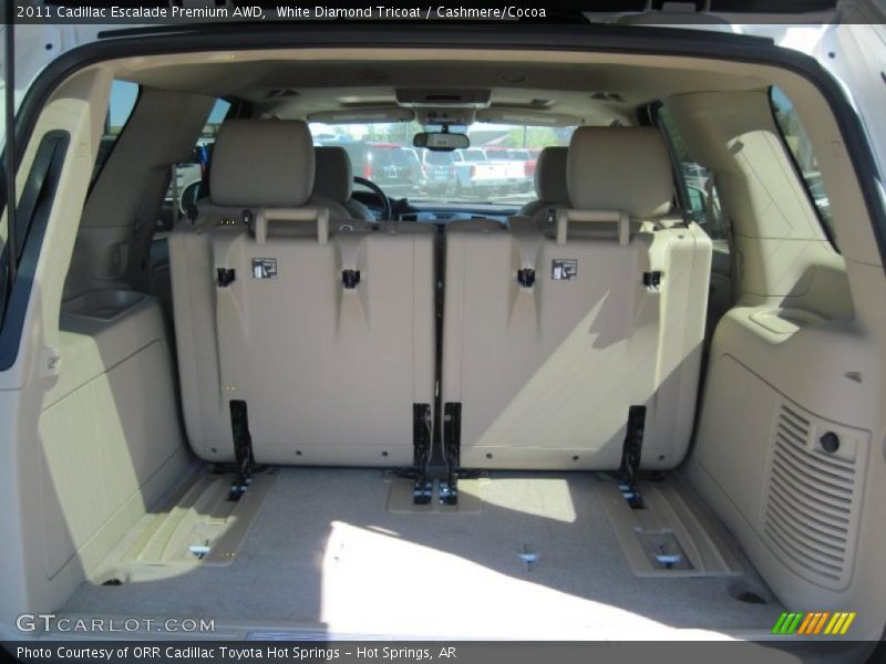  2011 Escalade Premium AWD Trunk