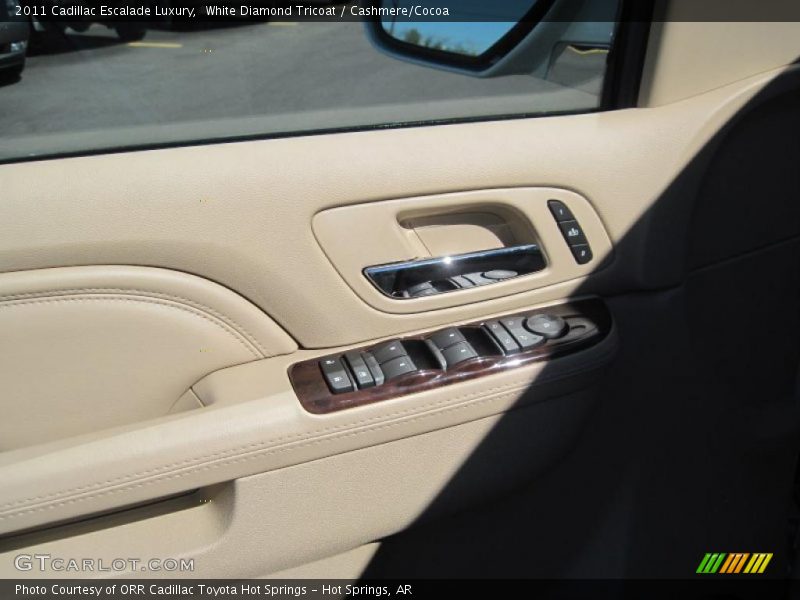 White Diamond Tricoat / Cashmere/Cocoa 2011 Cadillac Escalade Luxury