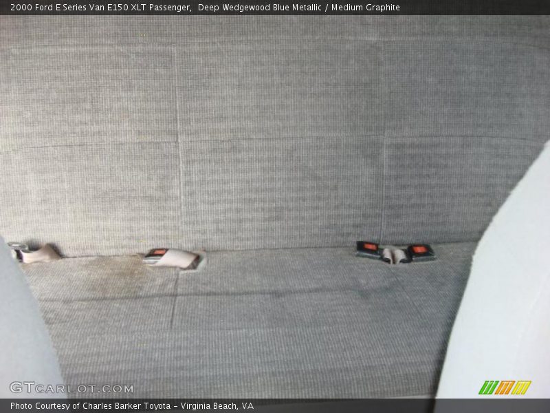Deep Wedgewood Blue Metallic / Medium Graphite 2000 Ford E Series Van E150 XLT Passenger