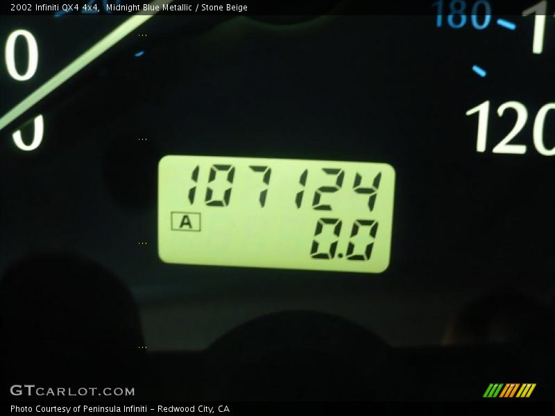 Midnight Blue Metallic / Stone Beige 2002 Infiniti QX4 4x4