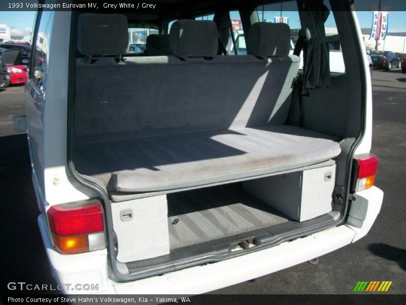  1993 Eurovan MV Trunk