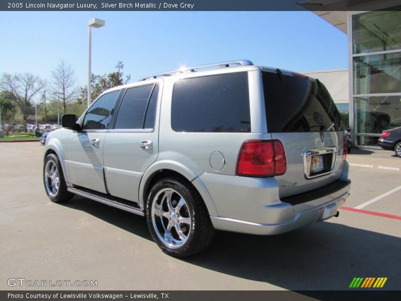 Silver Birch Metallic / Dove Grey 2005 Lincoln Navigator Luxury
