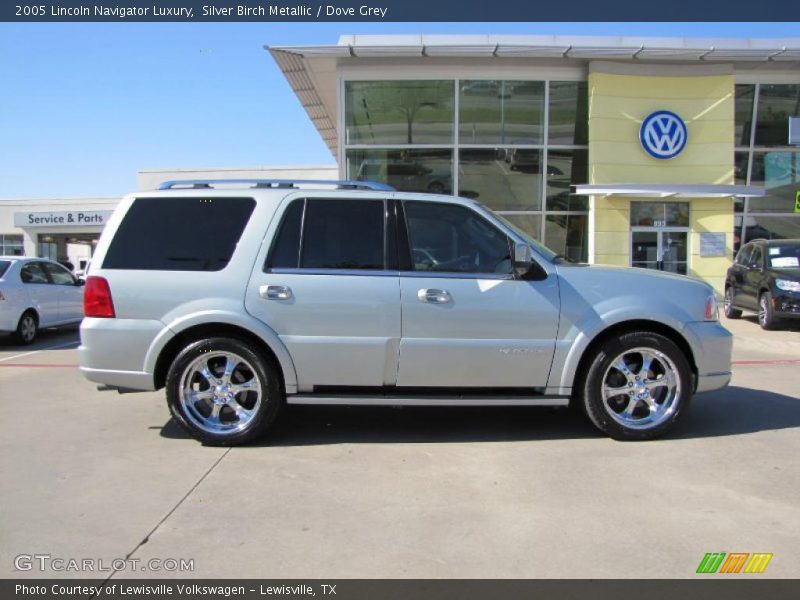 Silver Birch Metallic / Dove Grey 2005 Lincoln Navigator Luxury