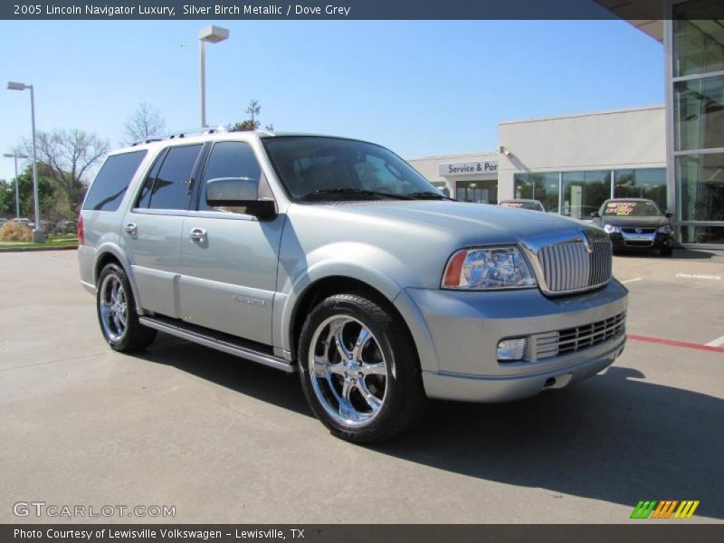 Silver Birch Metallic / Dove Grey 2005 Lincoln Navigator Luxury