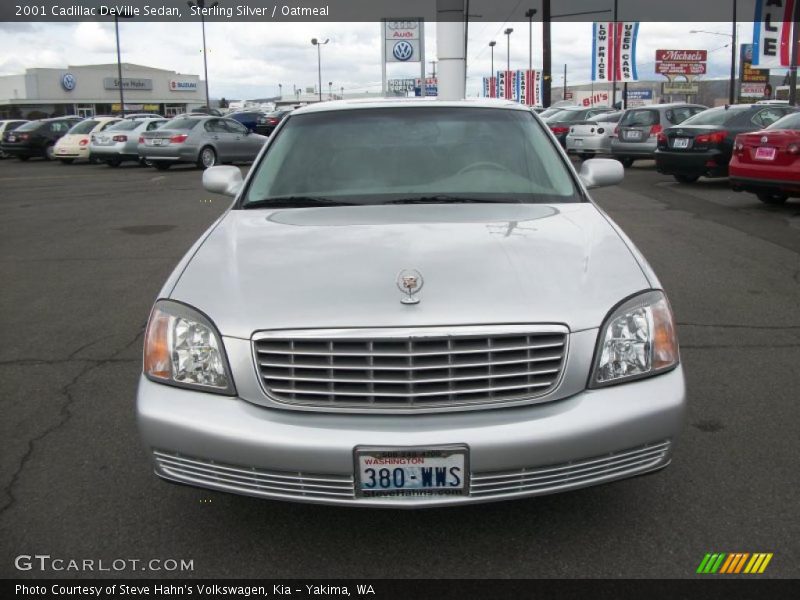 Sterling Silver / Oatmeal 2001 Cadillac DeVille Sedan