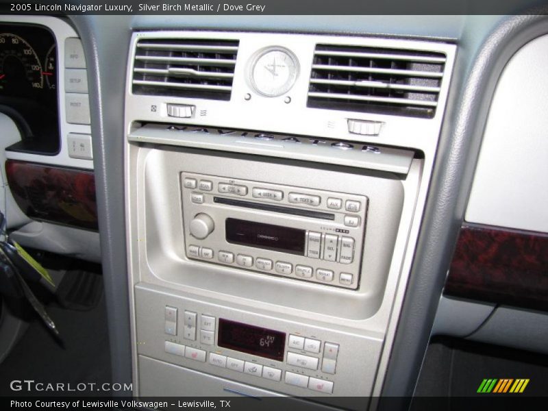 Silver Birch Metallic / Dove Grey 2005 Lincoln Navigator Luxury