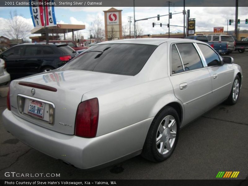 Sterling Silver / Oatmeal 2001 Cadillac DeVille Sedan