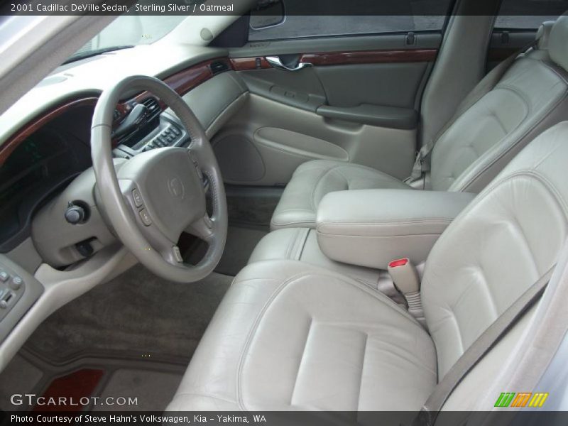 Sterling Silver / Oatmeal 2001 Cadillac DeVille Sedan