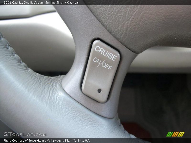 Sterling Silver / Oatmeal 2001 Cadillac DeVille Sedan