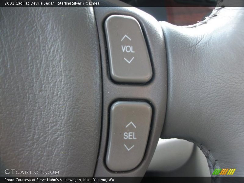 Sterling Silver / Oatmeal 2001 Cadillac DeVille Sedan