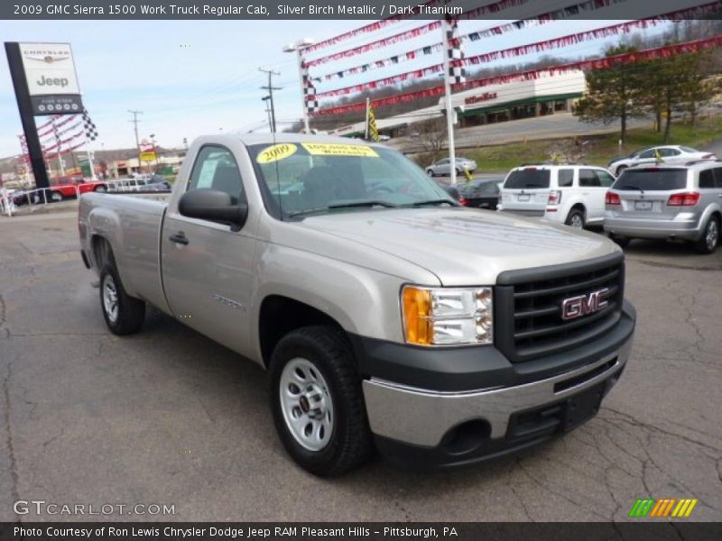 Front 3/4 View of 2009 Sierra 1500 Work Truck Regular Cab