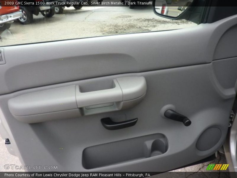 Door Panel of 2009 Sierra 1500 Work Truck Regular Cab