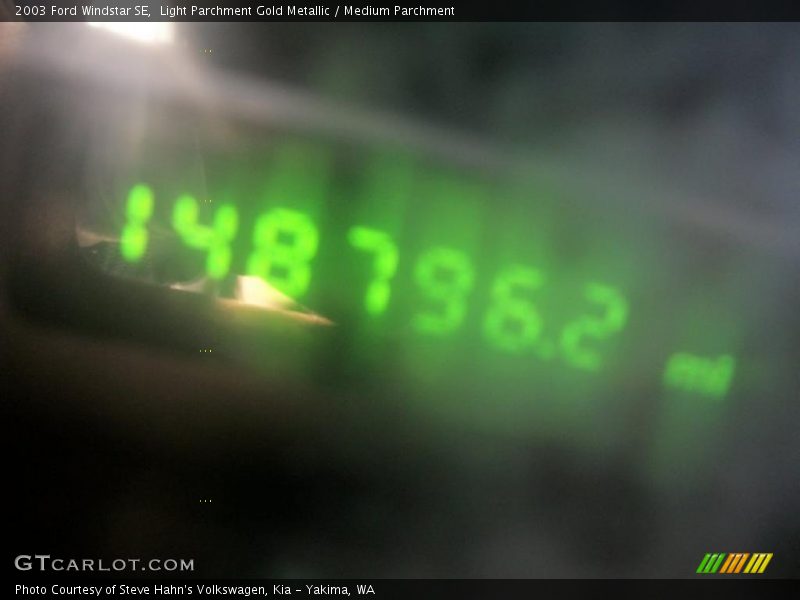 Light Parchment Gold Metallic / Medium Parchment 2003 Ford Windstar SE