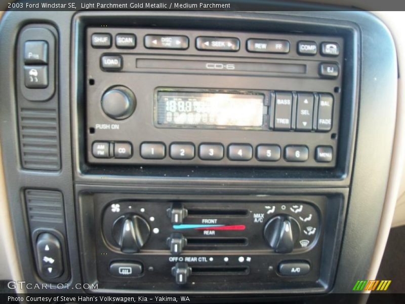 Light Parchment Gold Metallic / Medium Parchment 2003 Ford Windstar SE