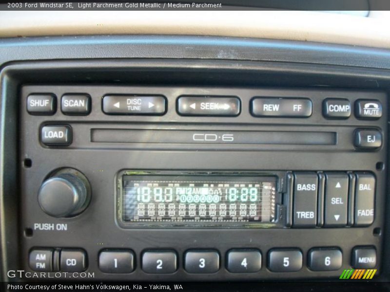 Light Parchment Gold Metallic / Medium Parchment 2003 Ford Windstar SE