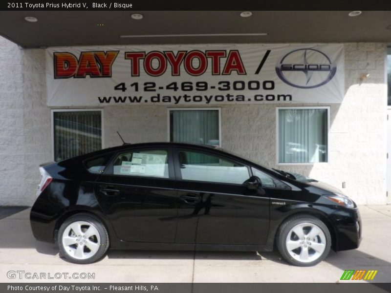 Black / Bisque 2011 Toyota Prius Hybrid V