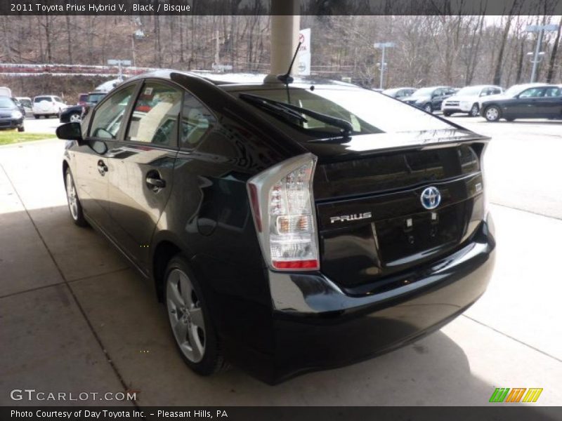 Black / Bisque 2011 Toyota Prius Hybrid V