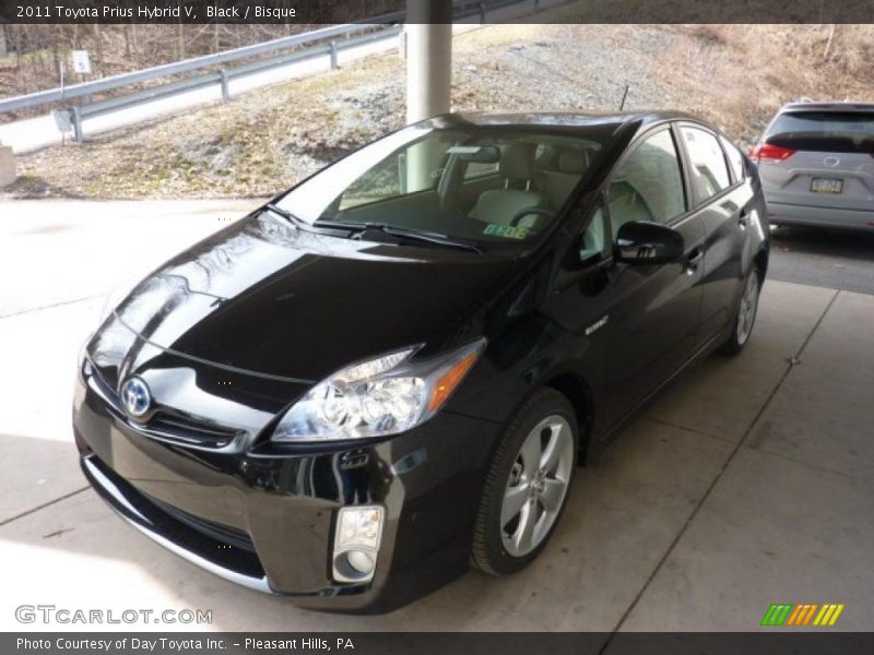 Black / Bisque 2011 Toyota Prius Hybrid V