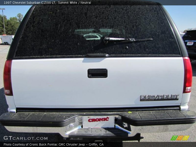 Summit White / Neutral 1997 Chevrolet Suburban C1500 LT