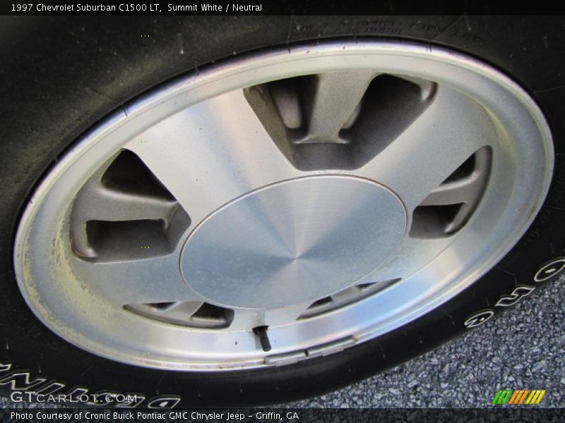 Summit White / Neutral 1997 Chevrolet Suburban C1500 LT