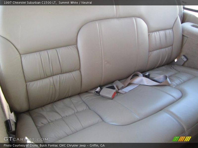 Summit White / Neutral 1997 Chevrolet Suburban C1500 LT