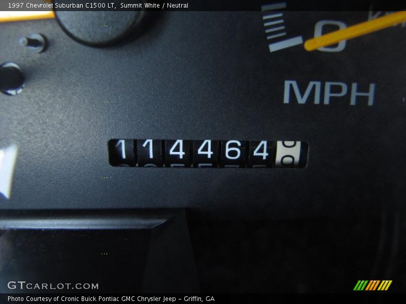 Summit White / Neutral 1997 Chevrolet Suburban C1500 LT