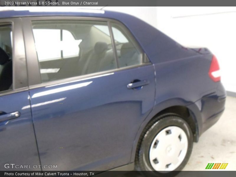 Blue Onyx / Charcoal 2009 Nissan Versa 1.8 S Sedan