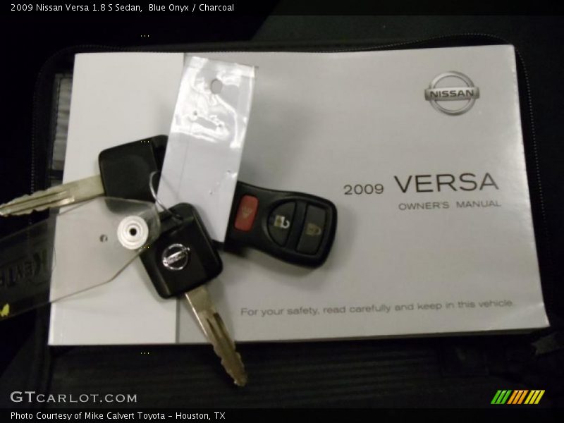 Blue Onyx / Charcoal 2009 Nissan Versa 1.8 S Sedan