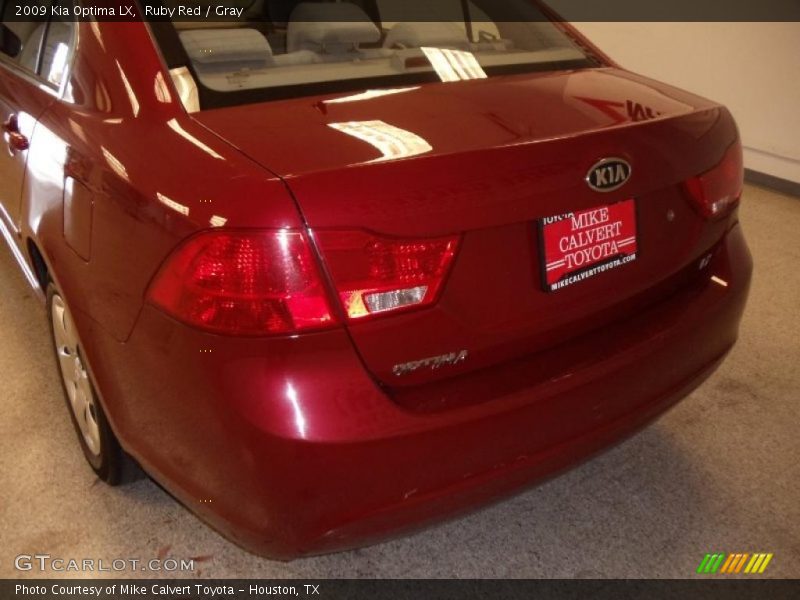 Ruby Red / Gray 2009 Kia Optima LX