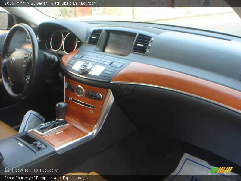 Black Obsidian / Bourbon 2006 Infiniti M 35 Sedan
