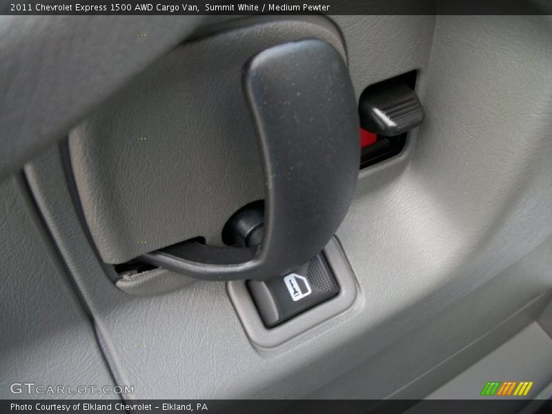 Controls of 2011 Express 1500 AWD Cargo Van