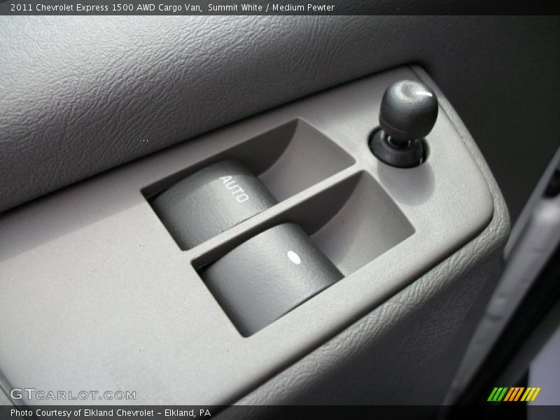 Controls of 2011 Express 1500 AWD Cargo Van