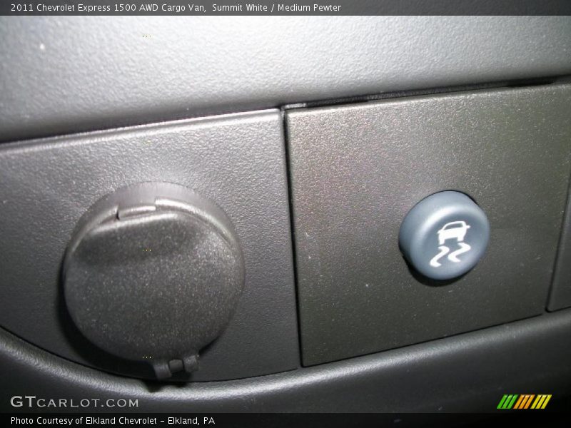 Summit White / Medium Pewter 2011 Chevrolet Express 1500 AWD Cargo Van
