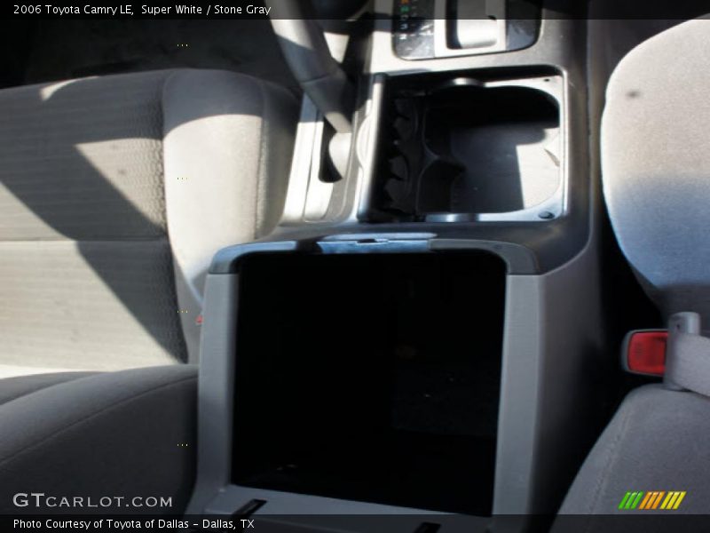 Super White / Stone Gray 2006 Toyota Camry LE