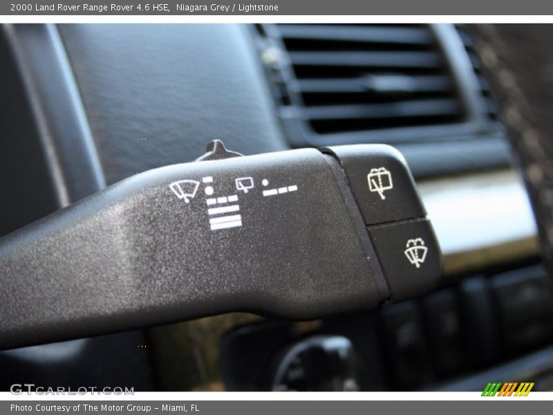 Controls of 2000 Range Rover 4.6 HSE