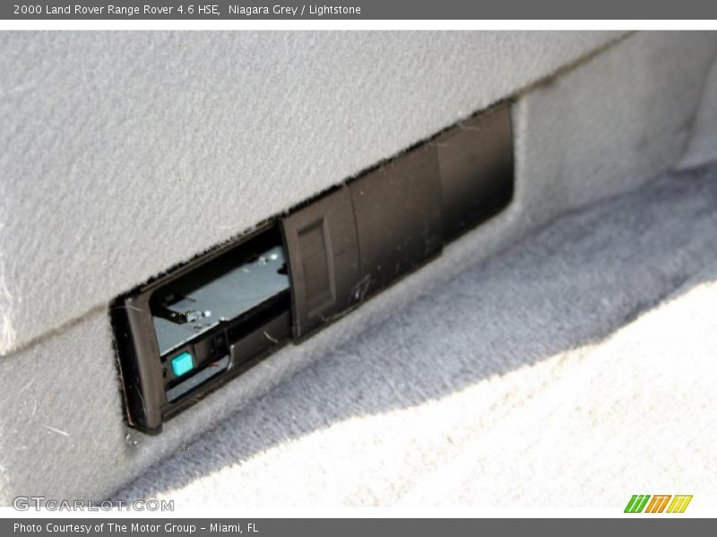 Niagara Grey / Lightstone 2000 Land Rover Range Rover 4.6 HSE