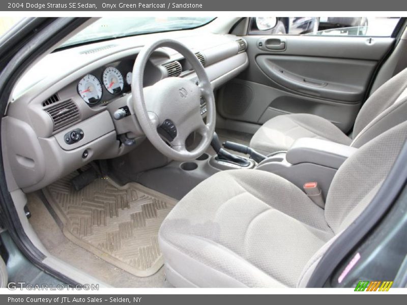  2004 Stratus SE Sedan Sandstone Interior
