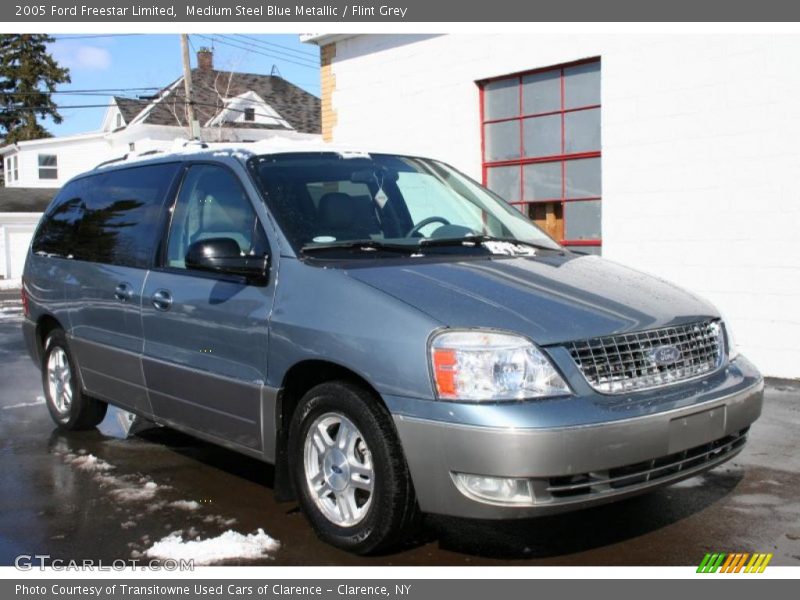 Front 3/4 View of 2005 Freestar Limited