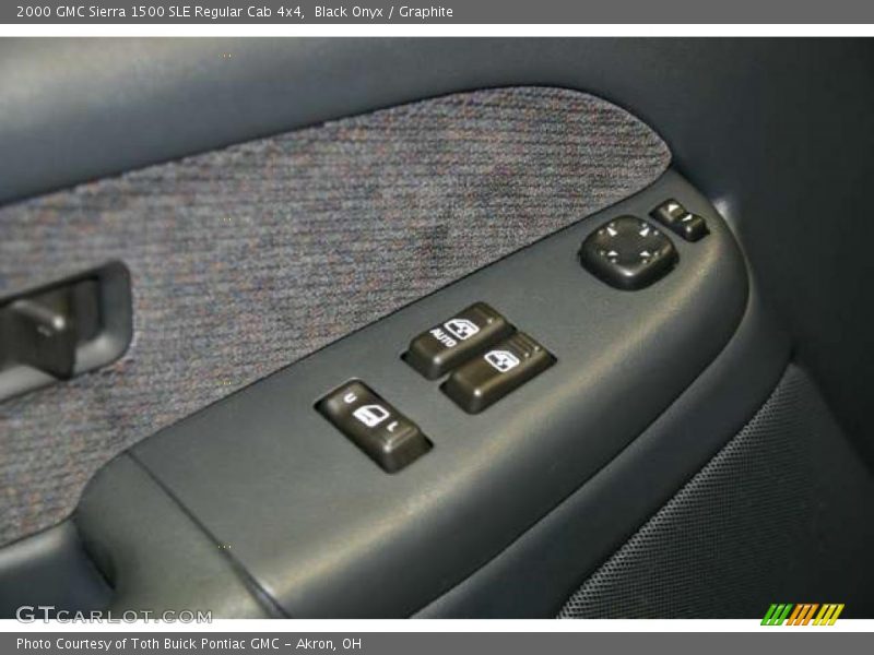 Black Onyx / Graphite 2000 GMC Sierra 1500 SLE Regular Cab 4x4