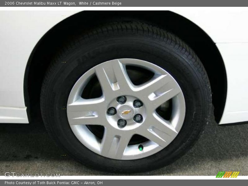 White / Cashmere Beige 2006 Chevrolet Malibu Maxx LT Wagon