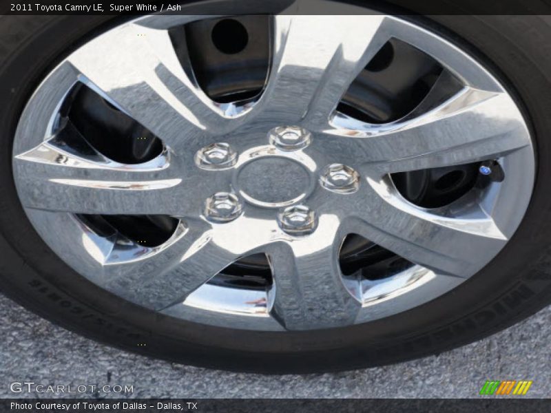 Super White / Ash 2011 Toyota Camry LE