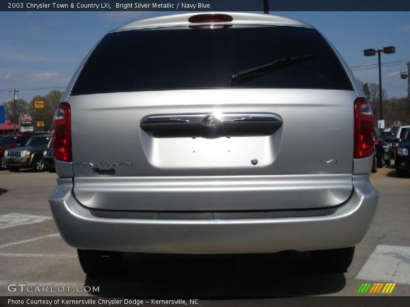 Bright Silver Metallic / Navy Blue 2003 Chrysler Town & Country LXi