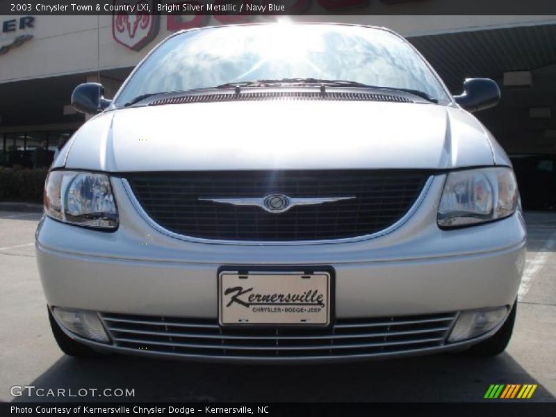 Bright Silver Metallic / Navy Blue 2003 Chrysler Town & Country LXi