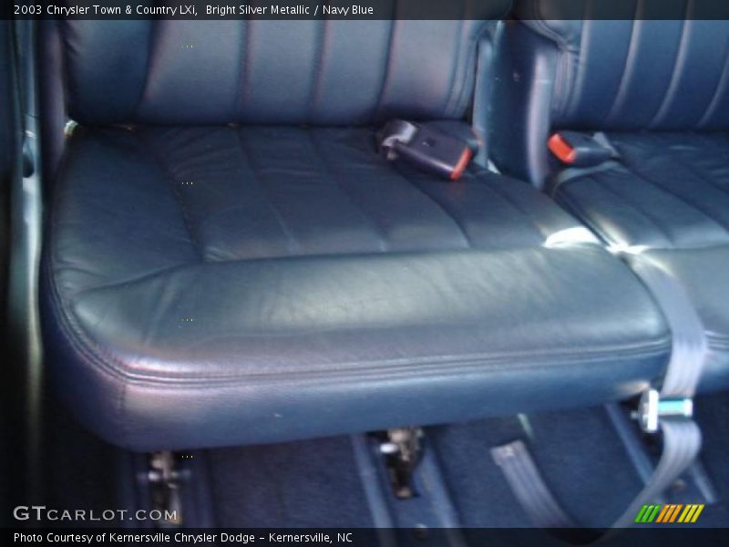 Bright Silver Metallic / Navy Blue 2003 Chrysler Town & Country LXi