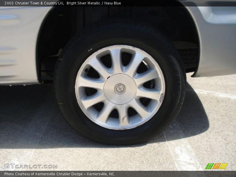 Bright Silver Metallic / Navy Blue 2003 Chrysler Town & Country LXi
