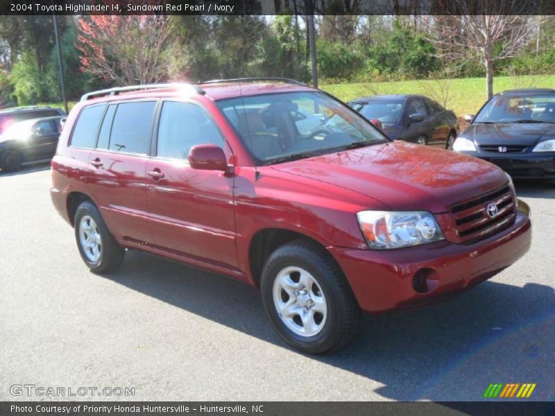 Sundown Red Pearl / Ivory 2004 Toyota Highlander I4