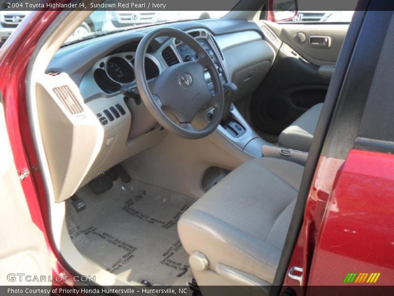 Sundown Red Pearl / Ivory 2004 Toyota Highlander I4